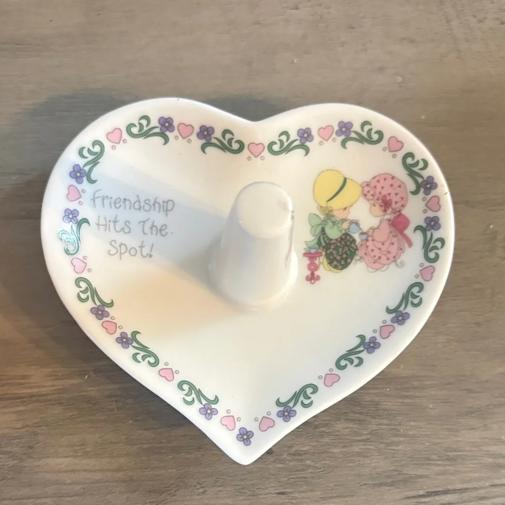 Precious Moments Heart Ringholder - Pink, White, and Green